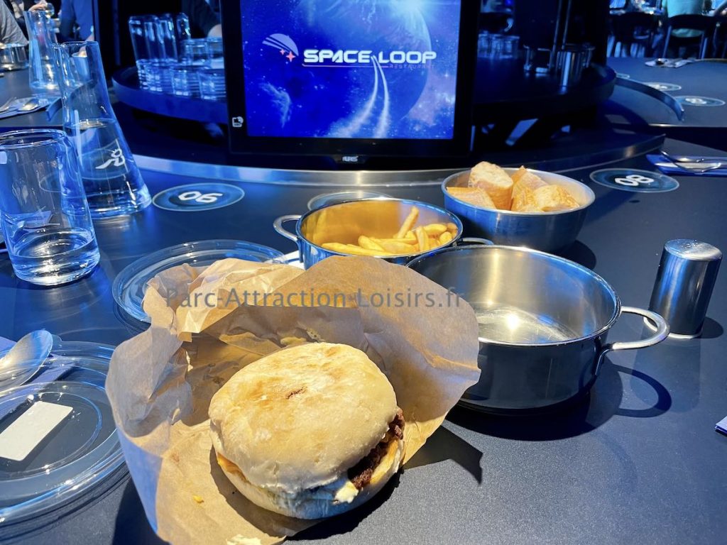 repas spaceloop test burger 15 euros