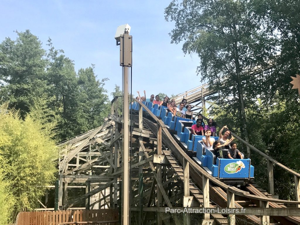 top meilleure attraction parc astérix tonnerre 2 zeus wooden coaster