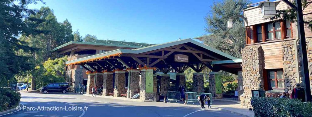 Accès réception hotel Disney Sequoia lodge : depuis parking