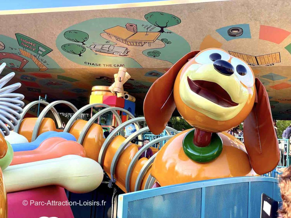 attraction Slinky Dog Zigzag Spin à Disney Studio