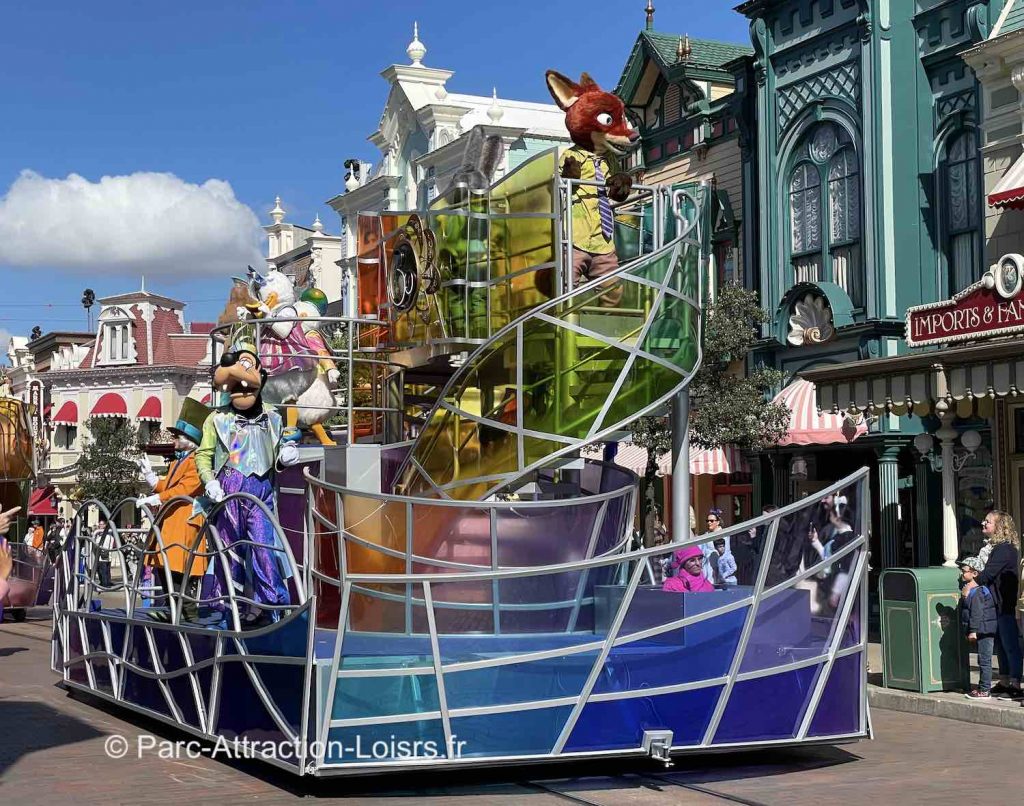 parade disney à disneyland paris : pour les 30 ans anniversaire