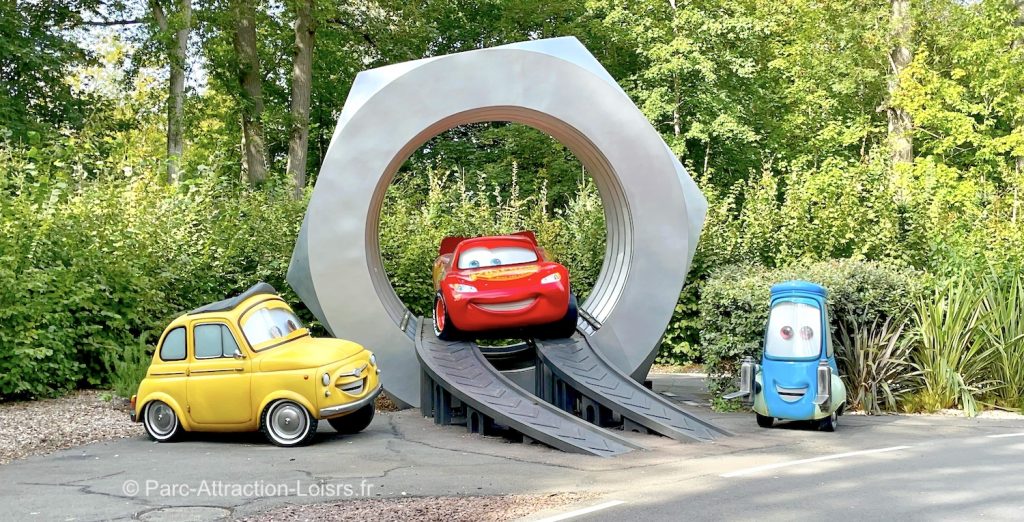 attraction car's dans le parc disney studio