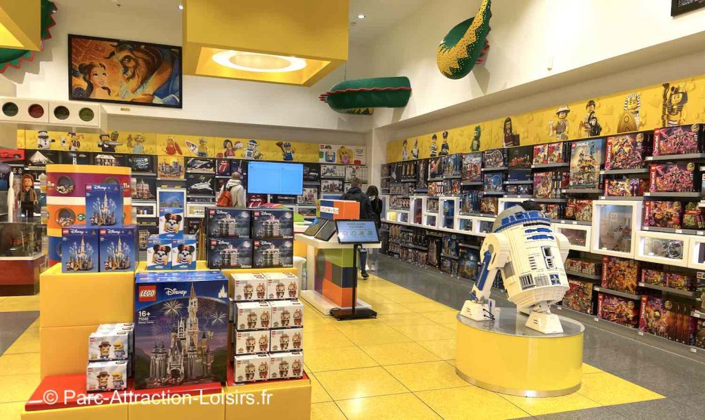 boutique LEGO Store au Disney Village à Disneyland Paris