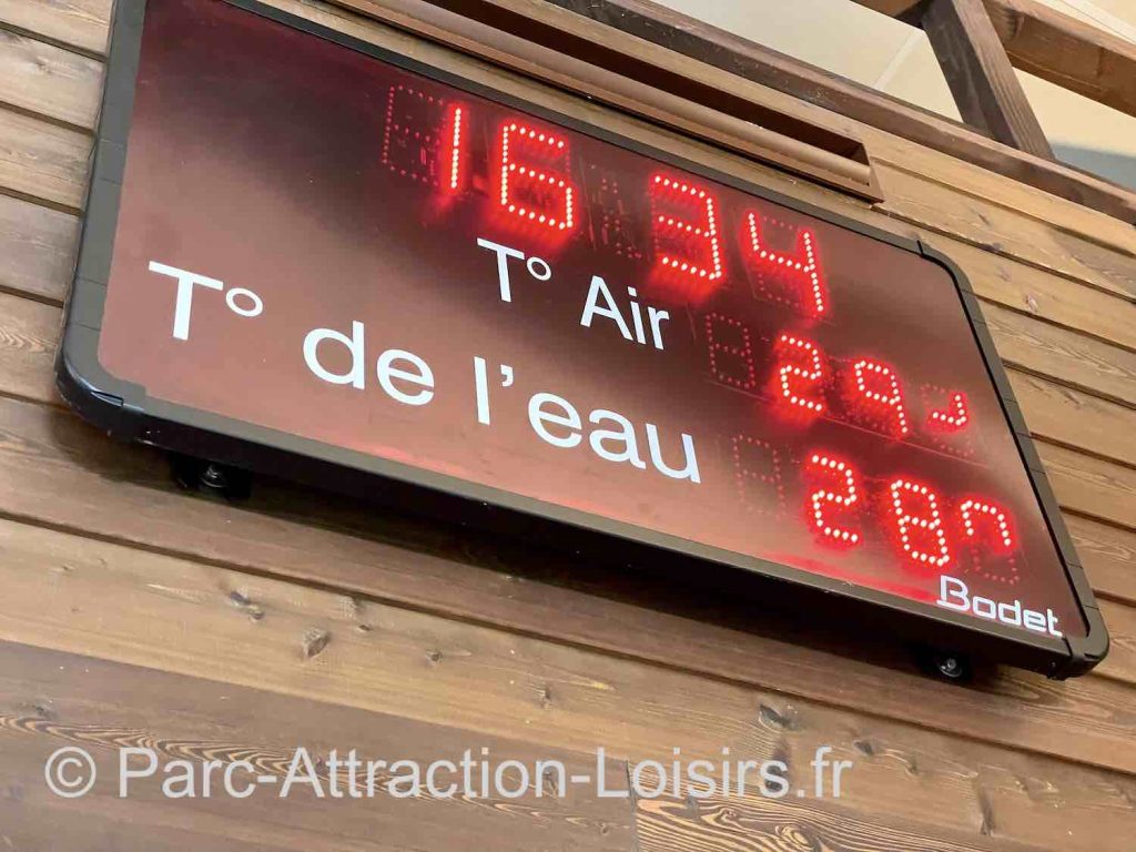 température de l'eau et de l'air à la pisicne d'un hôtel Disneyland à paris en France