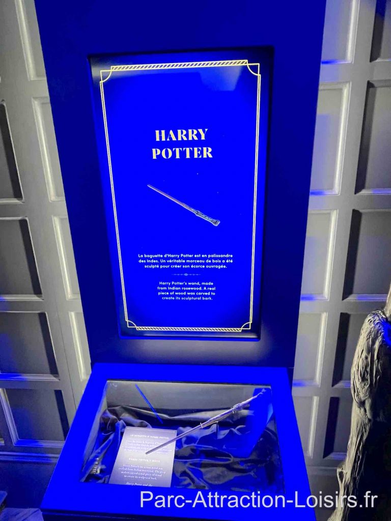 La baguette de Harry Potter exposée lors de l'expo Harry Potter de Paris