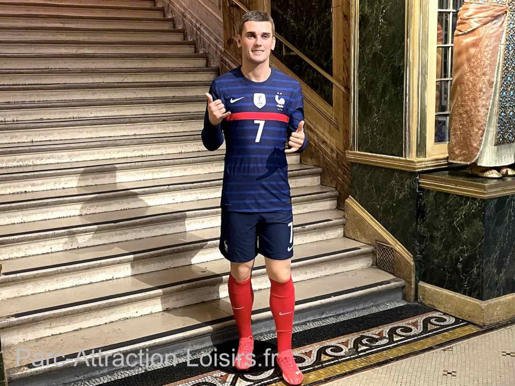 photo statue griezmann au musée Grévin 