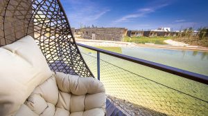 photo terrasse ecolodgee Futuroscope