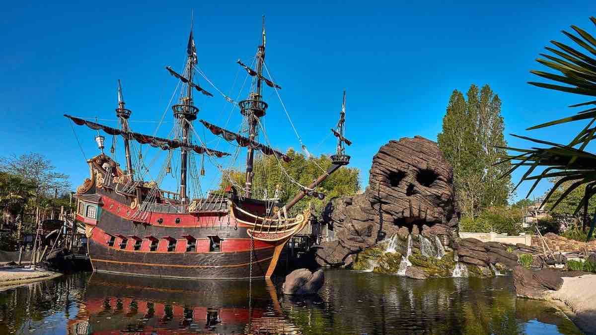 Attractions fermées à Disneyland Paris 🗓️ Calendrier de la fermeture d’attractions Disney 2025