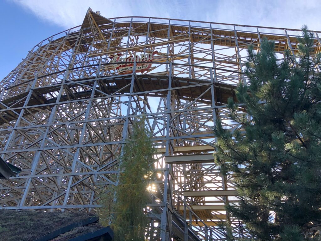 wodan timber coaster à Europa Park grand-hit en bois dans le top des meilleures attractions du parc