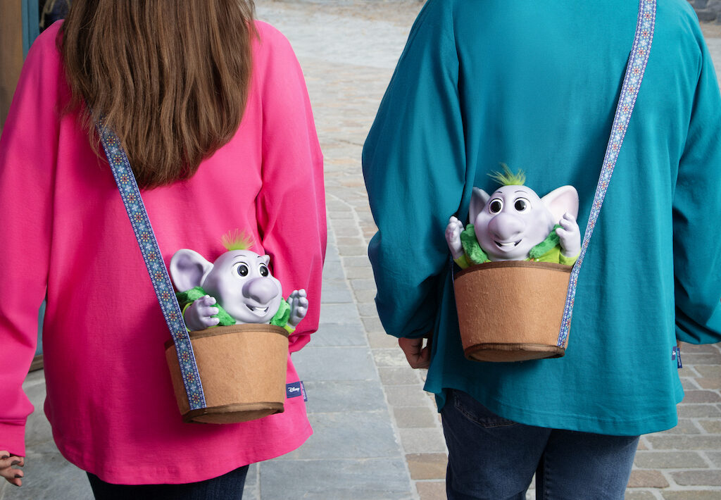 Bébé Troll Baby Troll au royaume d'Arendelle la Reine des Neiges Disney Adventure World