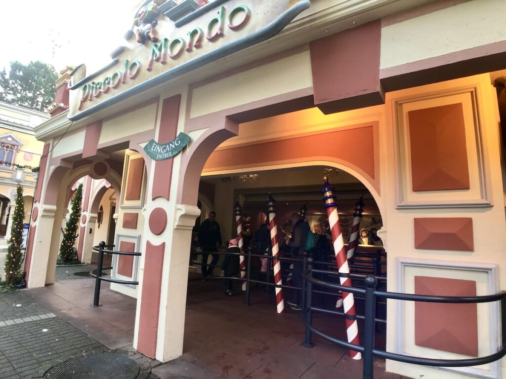 attraction europa-park ouverte si il pleut, neige, si il fait froid ou vent et gel, en interieu