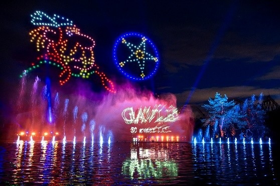 spectacle pyrotechnique drones au parc astérix ete