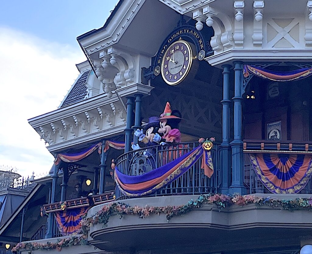 Minnie et Mickey en tenue d'HAlloween
