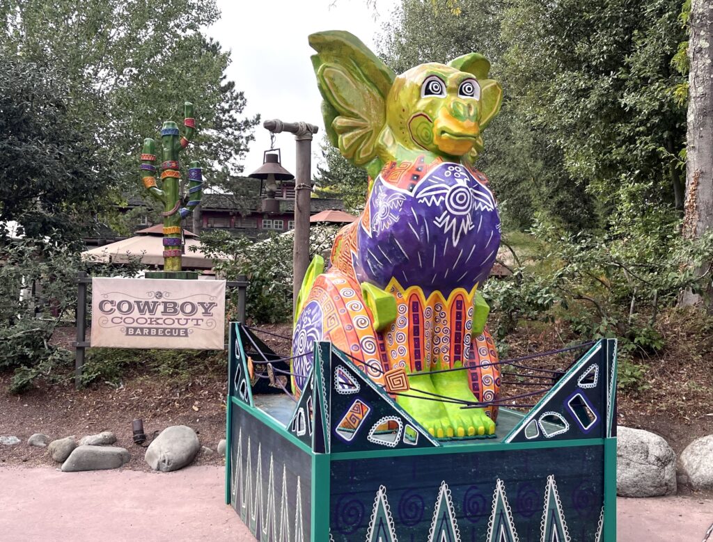 Dia de la Muerte halloween disneyland