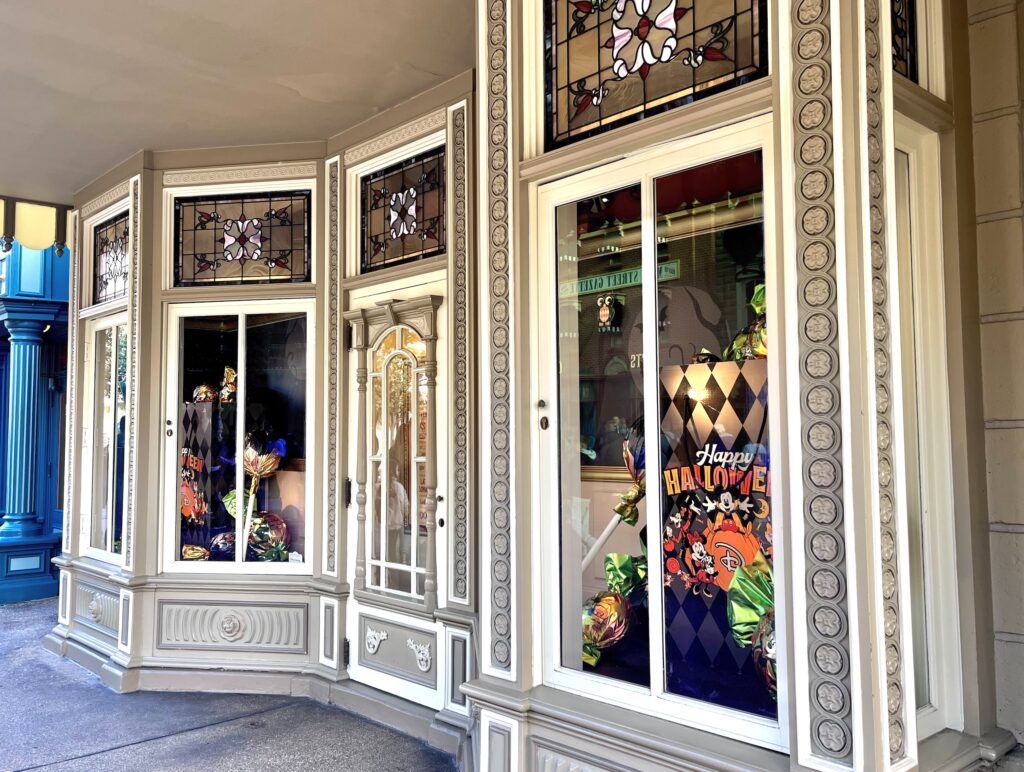 vitrine boutique halloween